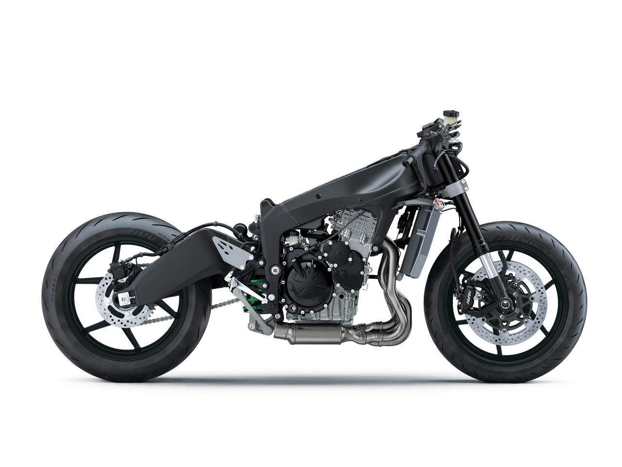 Výhoda modelu 636: 636 cm3 kvapalinou chladený, 4-taktný radový štvorvalec