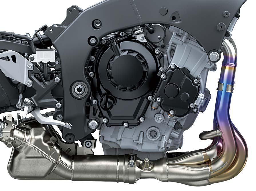 Výkonný 998 cm3 kvapalinou chladený štvorvalec s 4-taktným radovým usporiadaním valcov